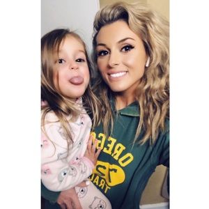 Meet your Posher, Hope